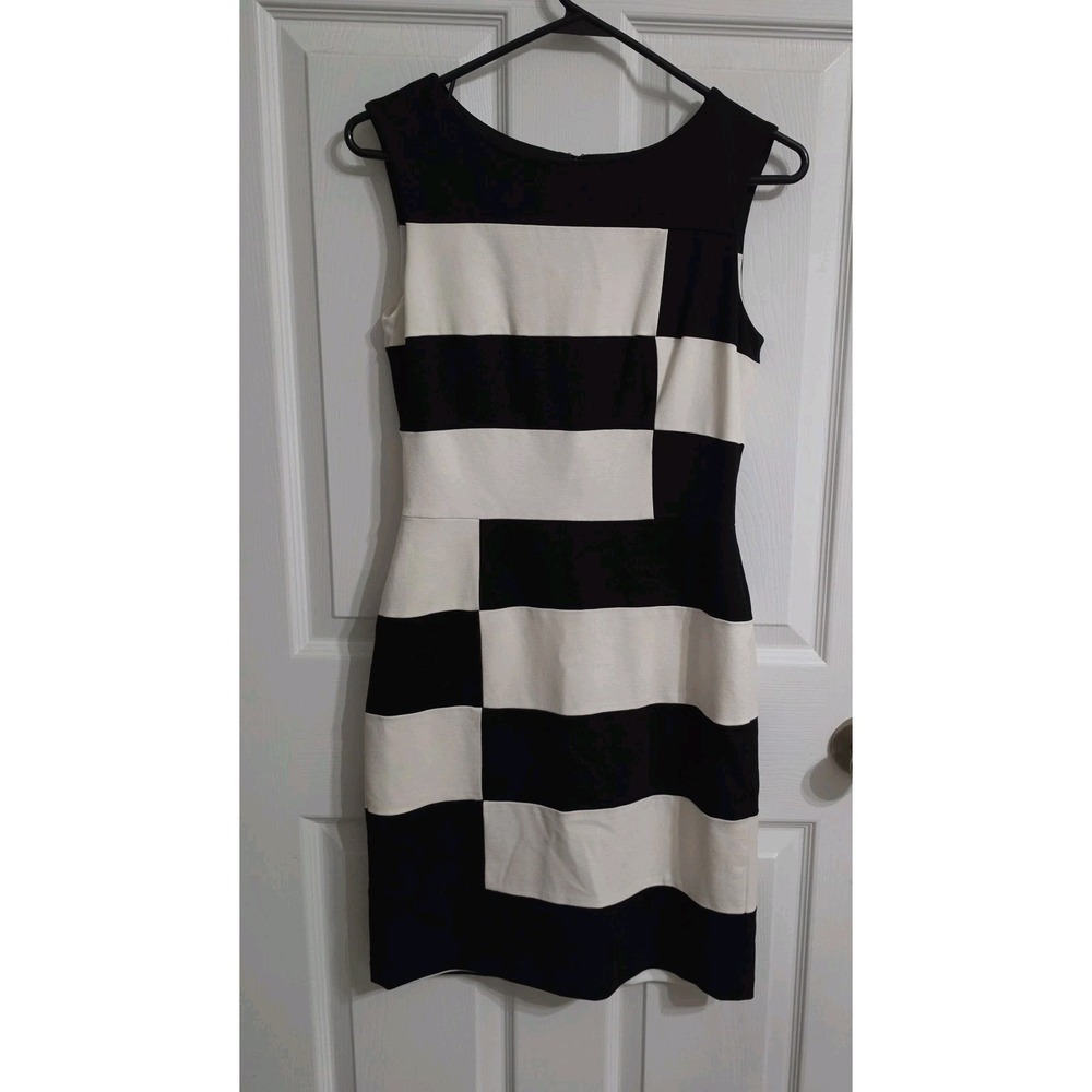 White House Black Market Color Block Dress Color Block Size 0 Elevated Style